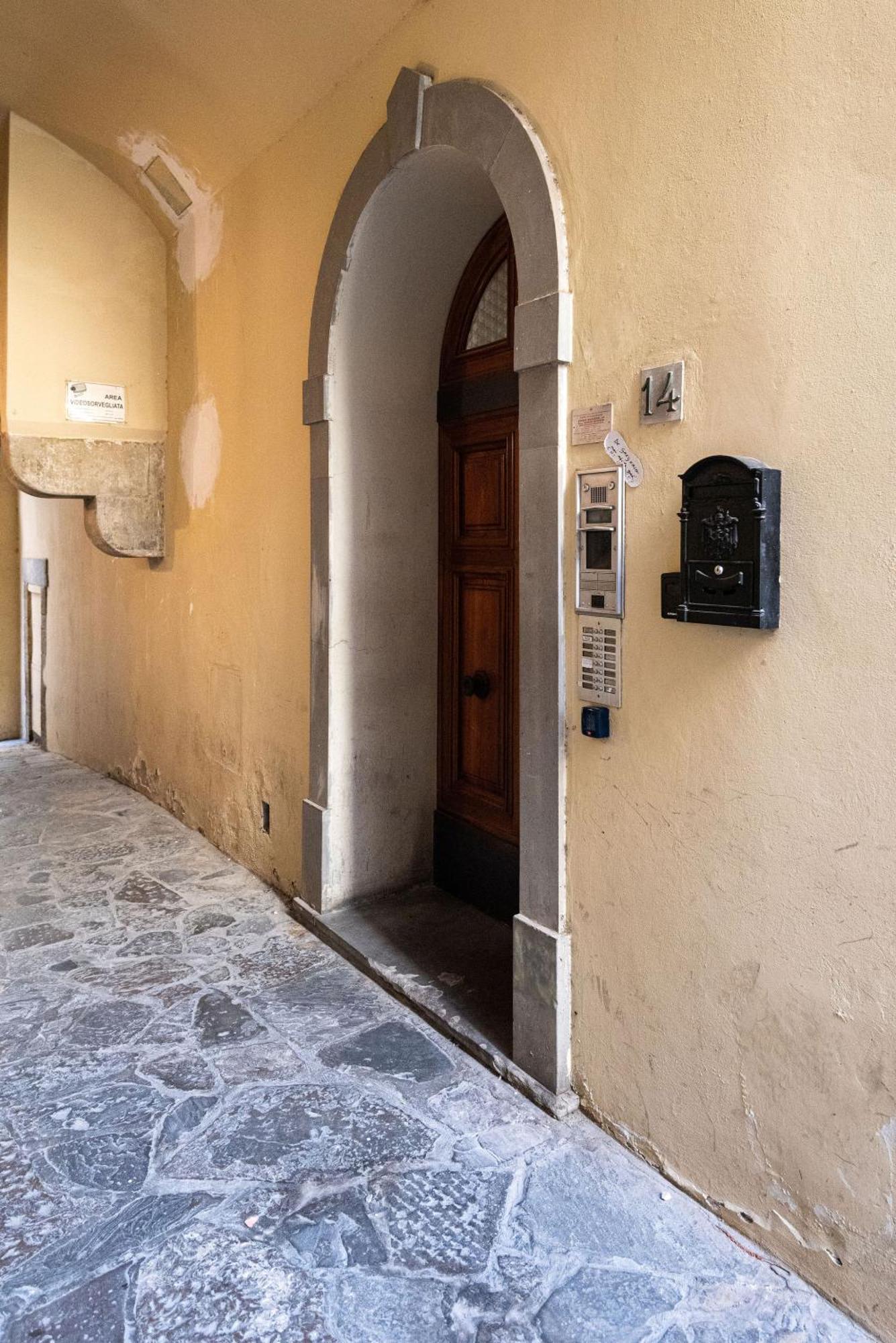 Signoria Apartment With Patio 佛罗伦萨 外观 照片